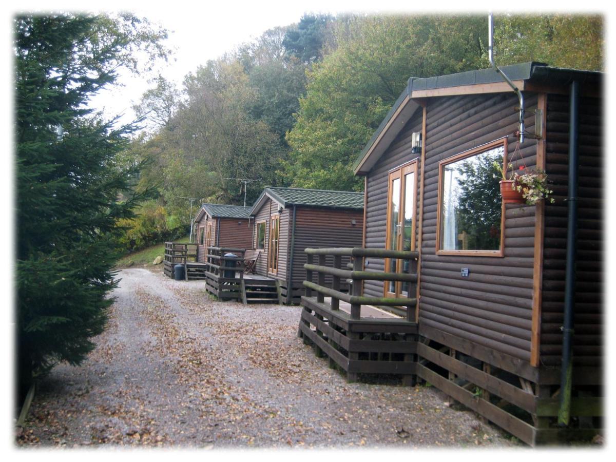 The Raddle Inn Log Cabins Croxden Екстер'єр фото