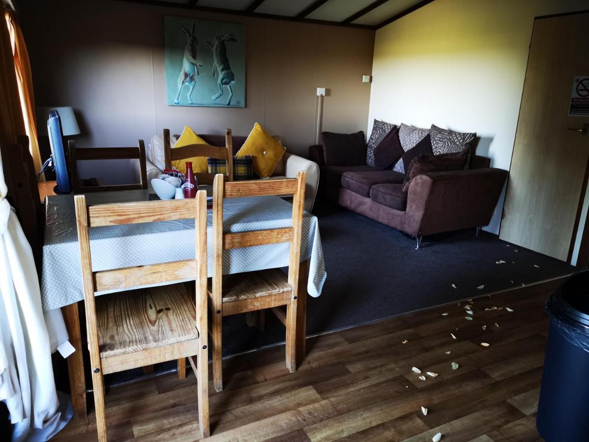 The Raddle Inn Log Cabins Croxden Екстер'єр фото
